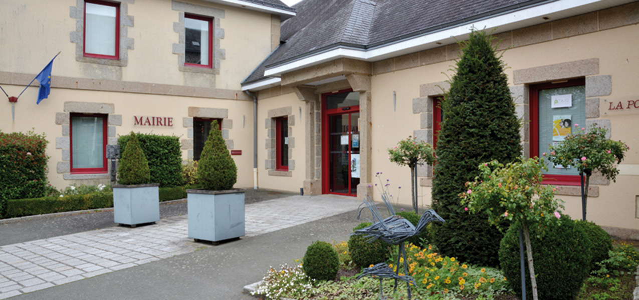 batiment mairie jublains53160